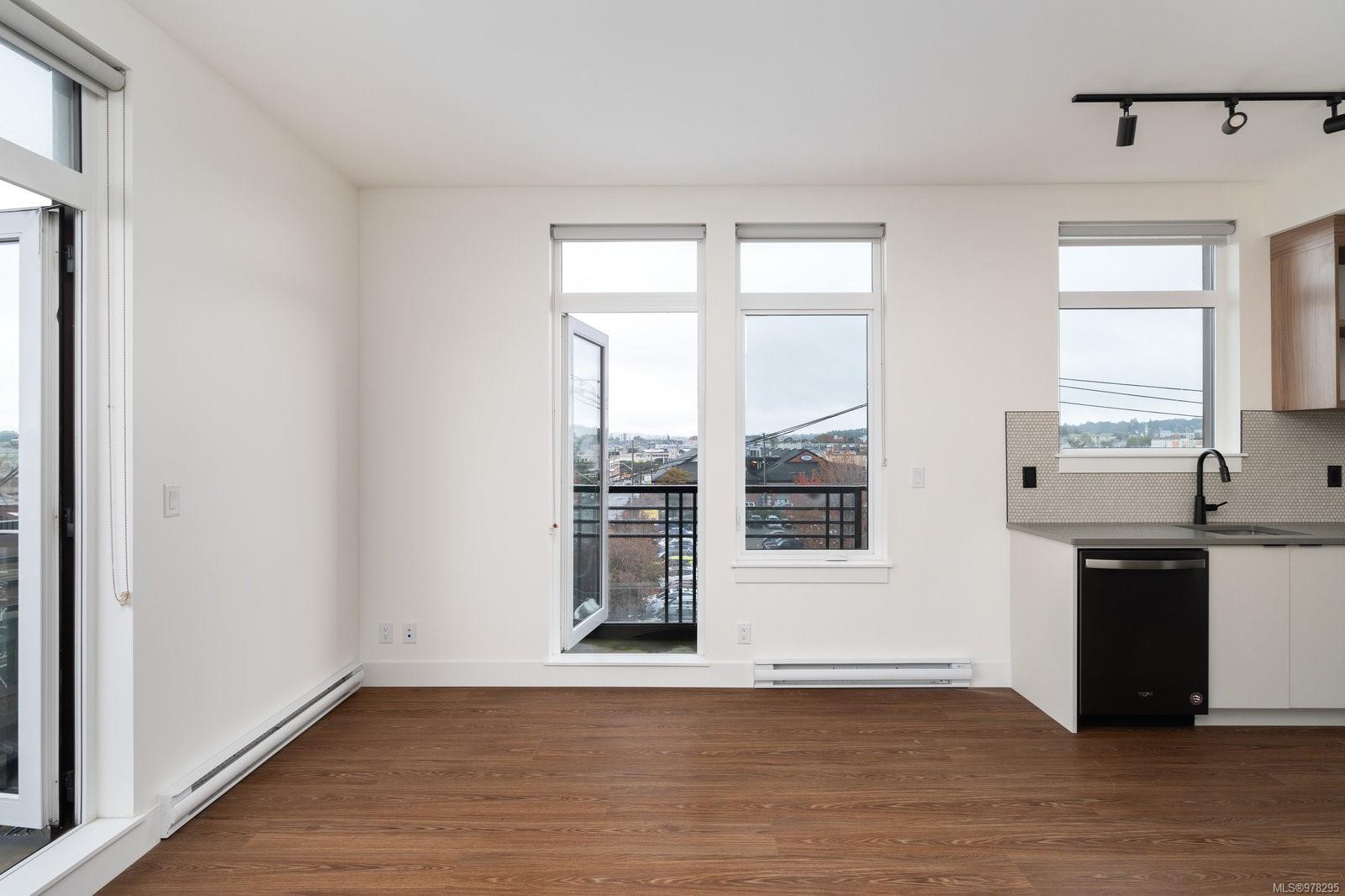 515 Chatham St # 401