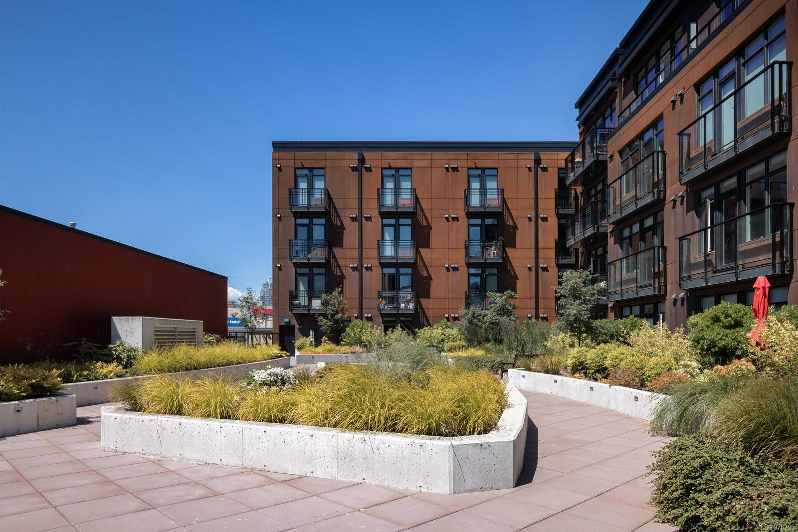 515 Chatham St # 401