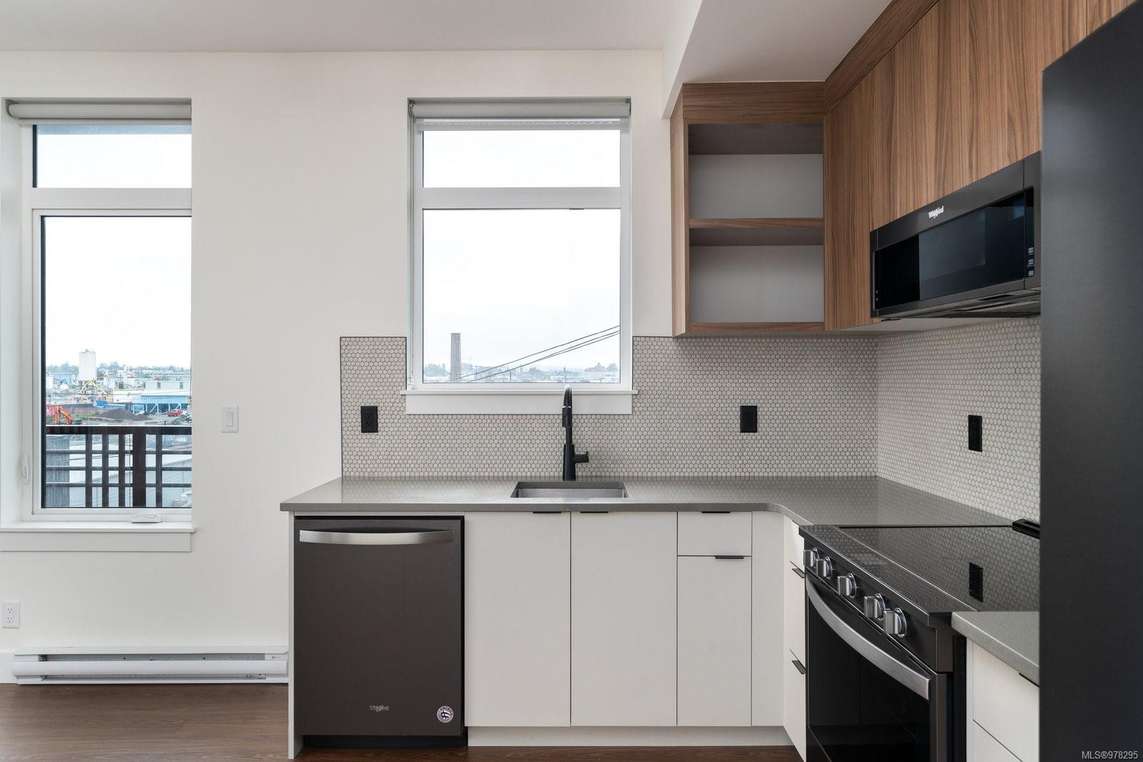 515 Chatham St # 401