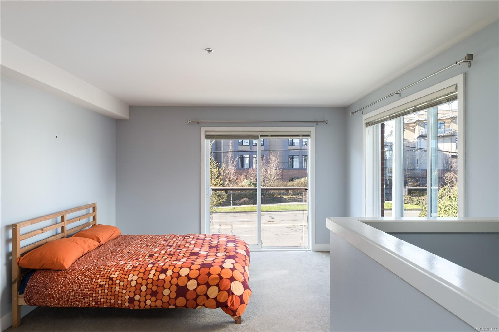 356 Gorge Rd E # 101