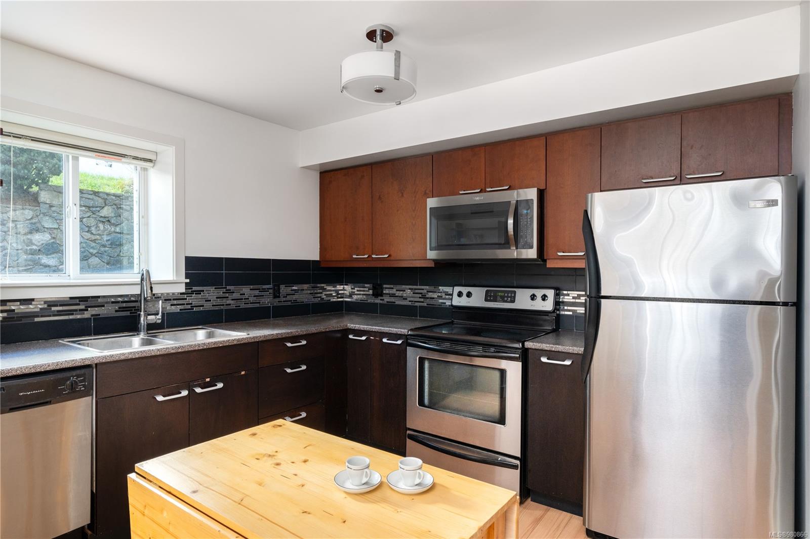 356 Gorge Rd E # 101