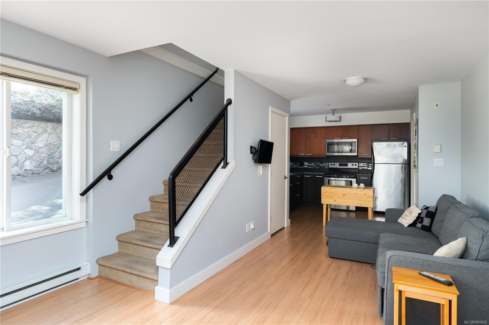 356 Gorge Rd E # 101