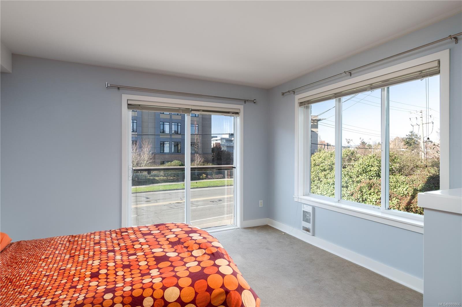 356 Gorge Rd E # 101