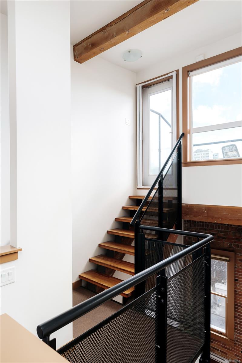 599 Pandora Ave # 318