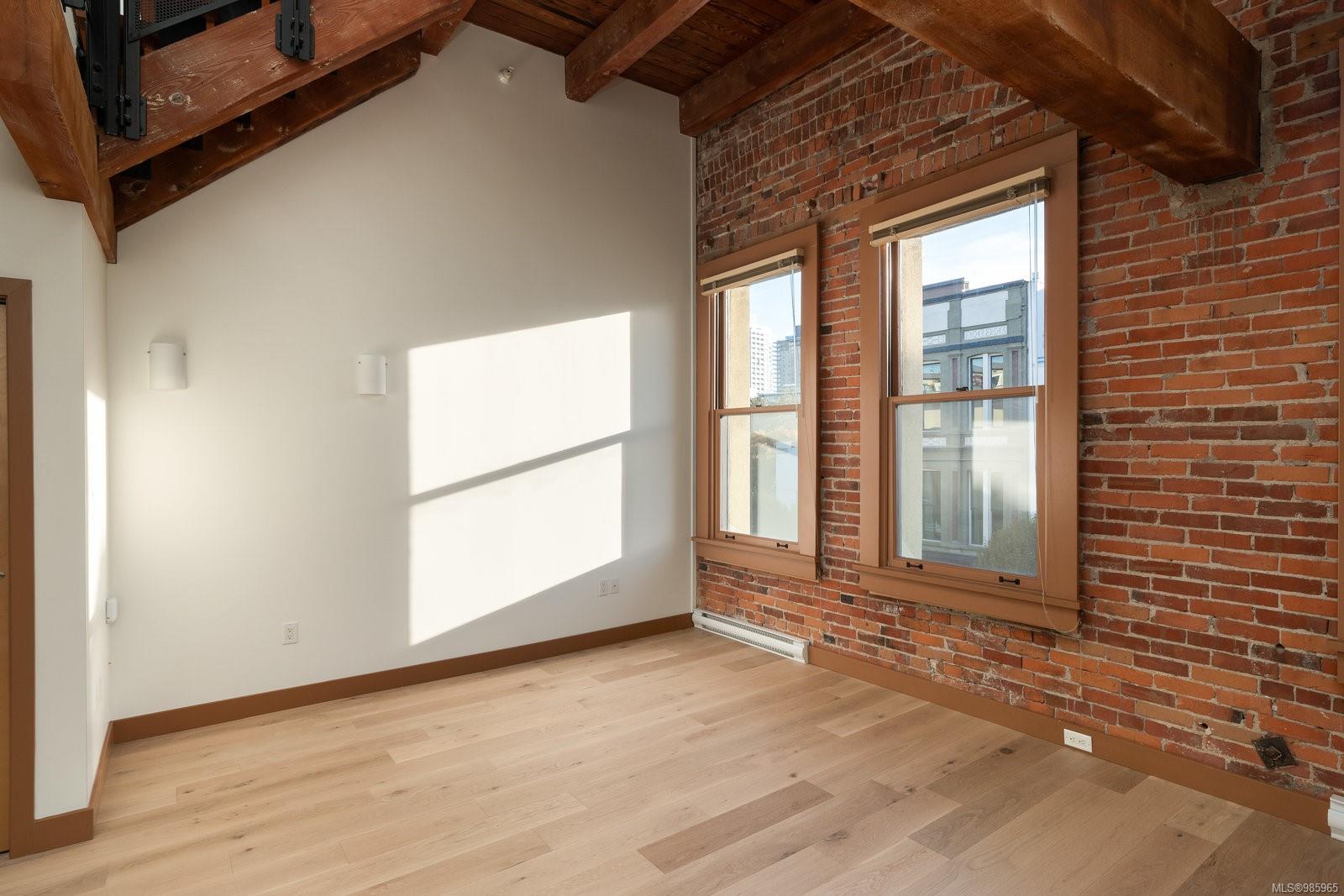 599 Pandora Ave # 318