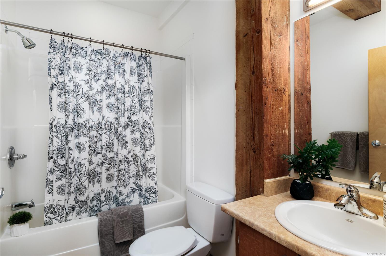 599 Pandora Ave # 318