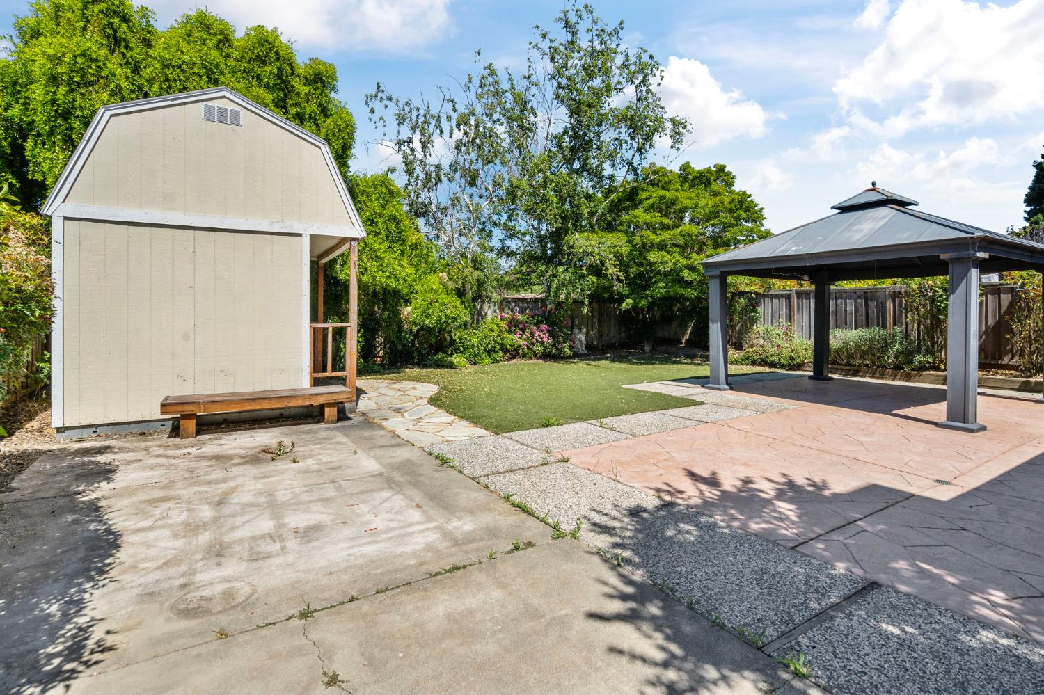 4907 Wagon Wheel Way