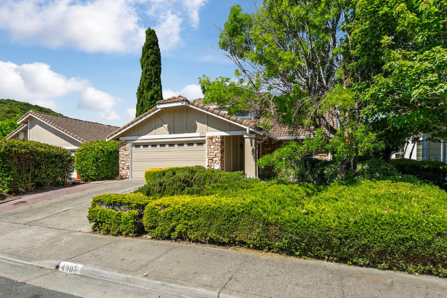 4907 Wagon Wheel Way