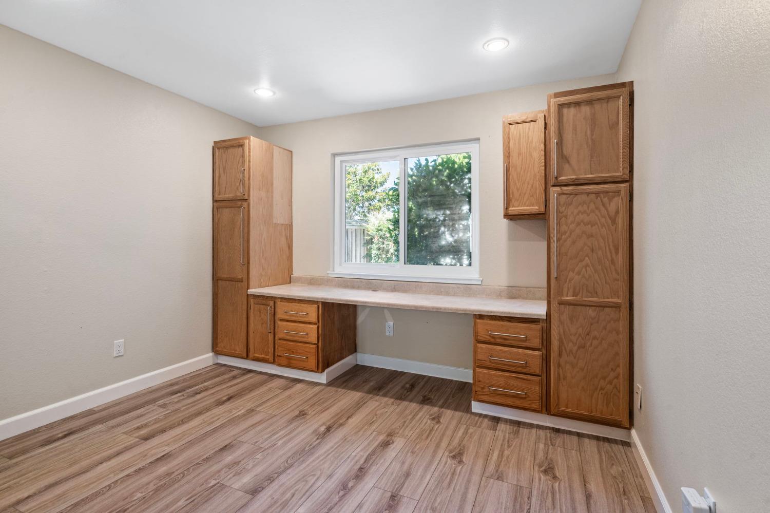 4907 Wagon Wheel Way