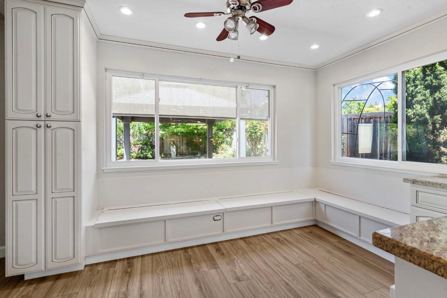 4907 Wagon Wheel Way