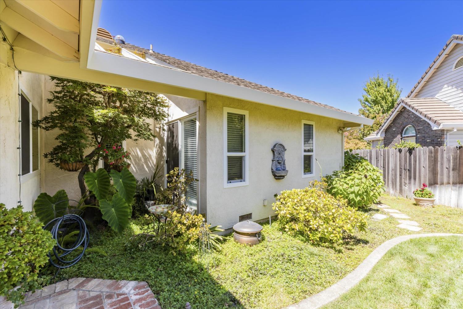 1172 Woodhaven Drive