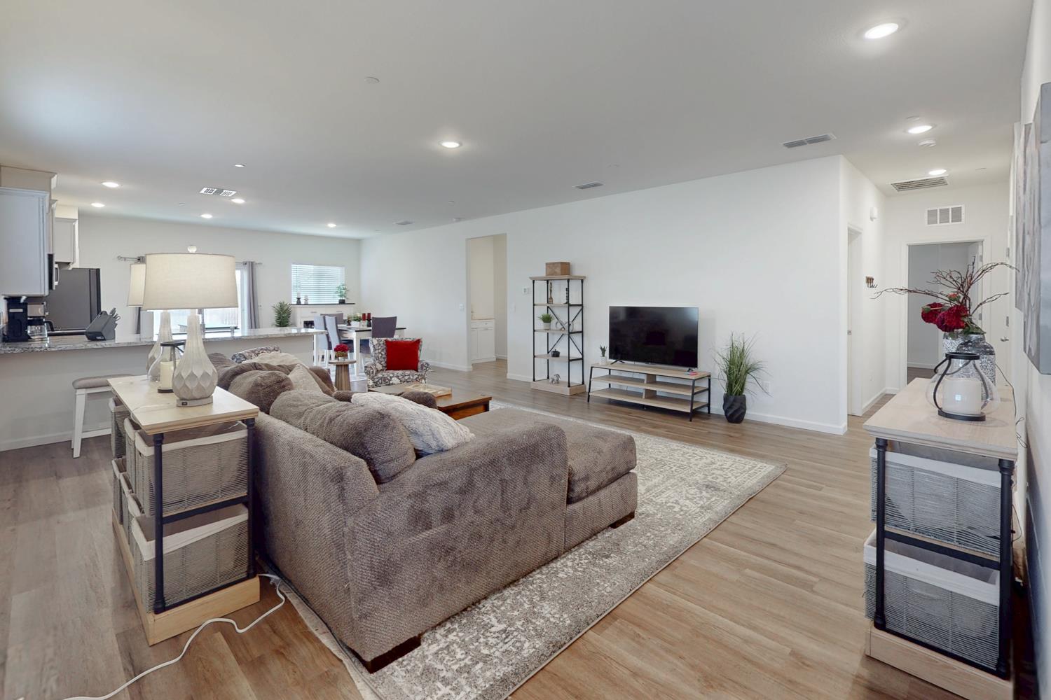 3195 Jasmine Drive