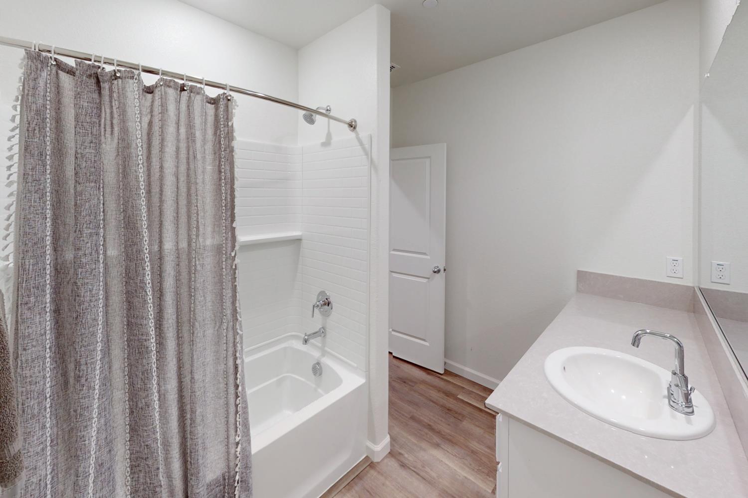 3195 Jasmine Drive