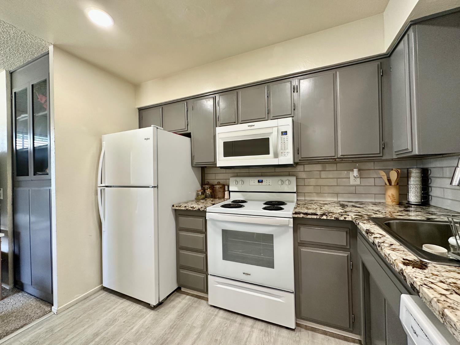 1267 Casita Drive 1
