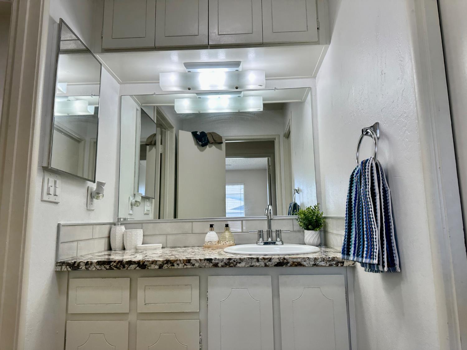 1267 Casita Drive 1