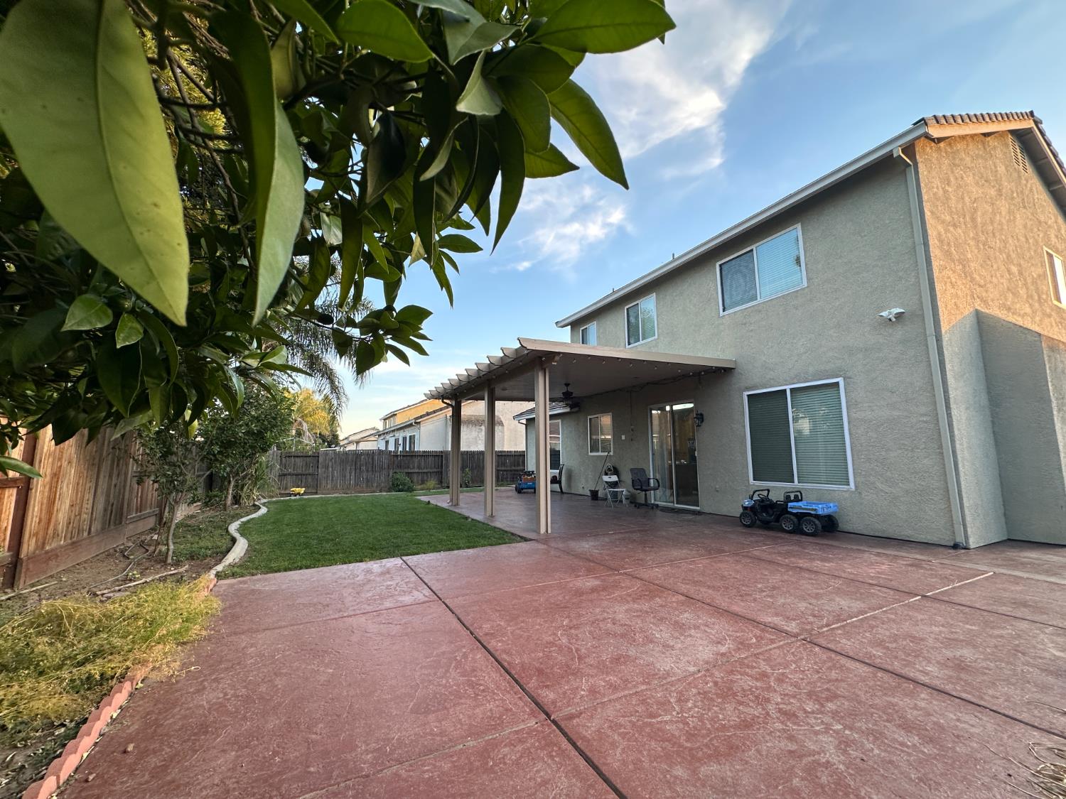 2259 Claremont Way