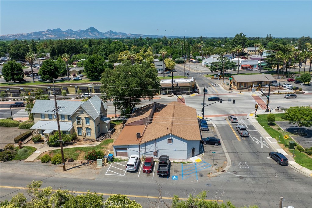 9793 Live Oak Boulevard