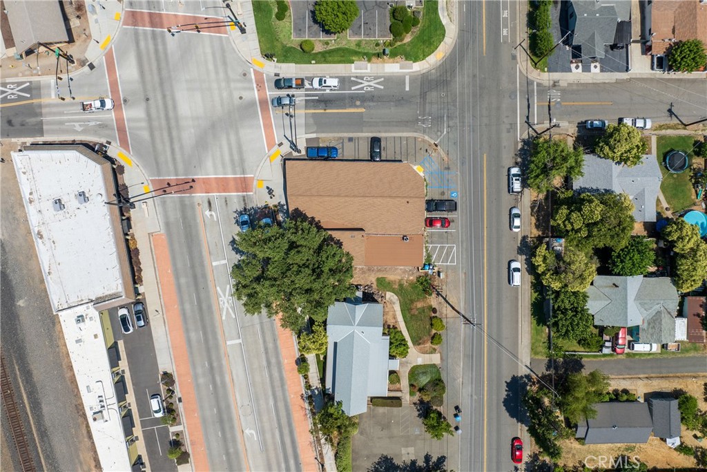 9793 Live Oak Boulevard