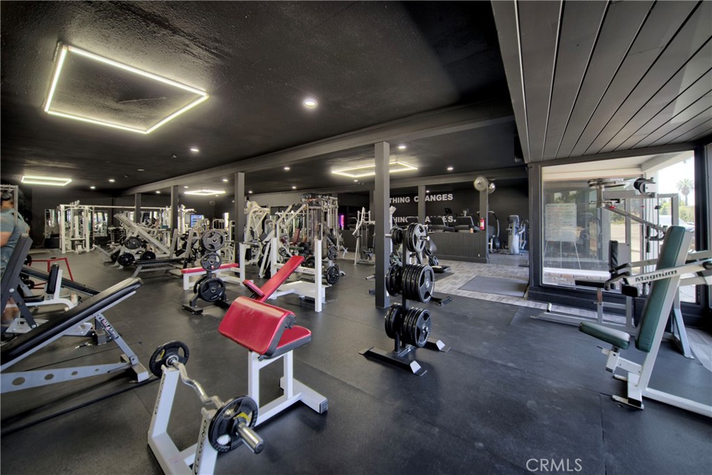 9793 Live Oak Boulevard