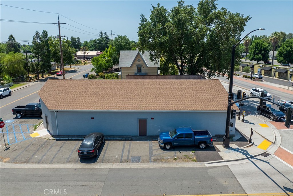 9793 Live Oak Boulevard