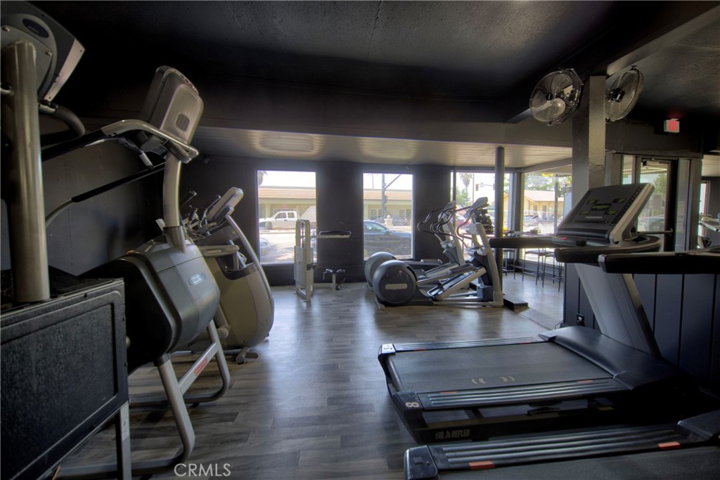9793 Live Oak Boulevard