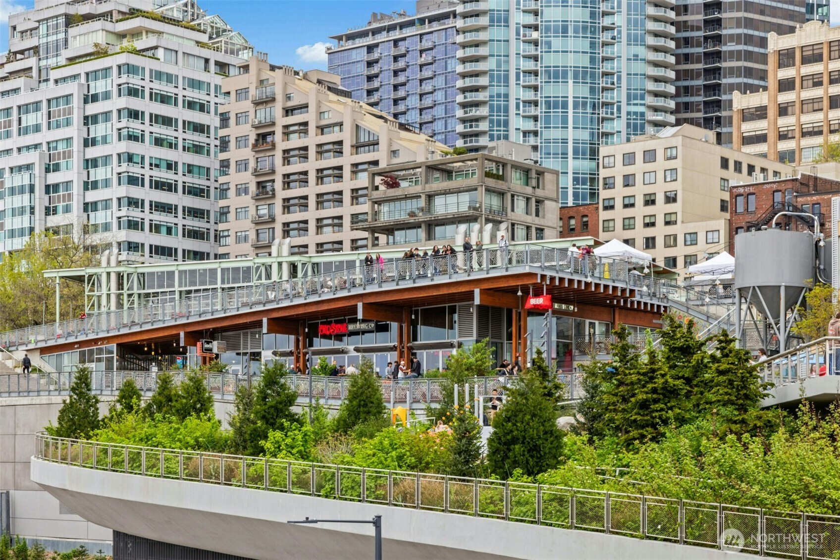 1900 Alaskan Way Unit: 410
