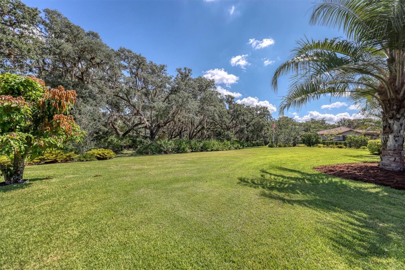 8435 LINDRICK LN