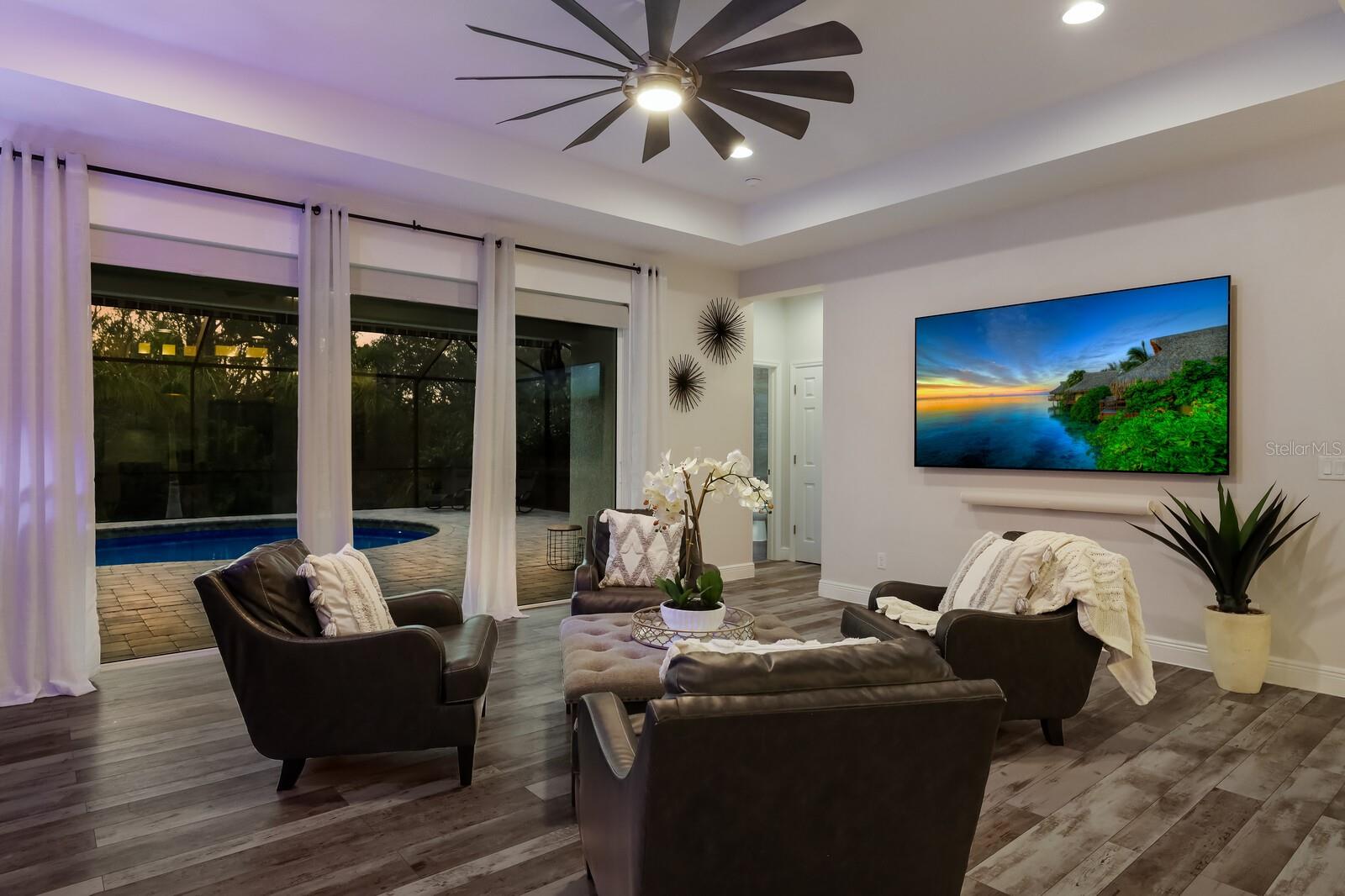 11516 APPLE TREE CIR