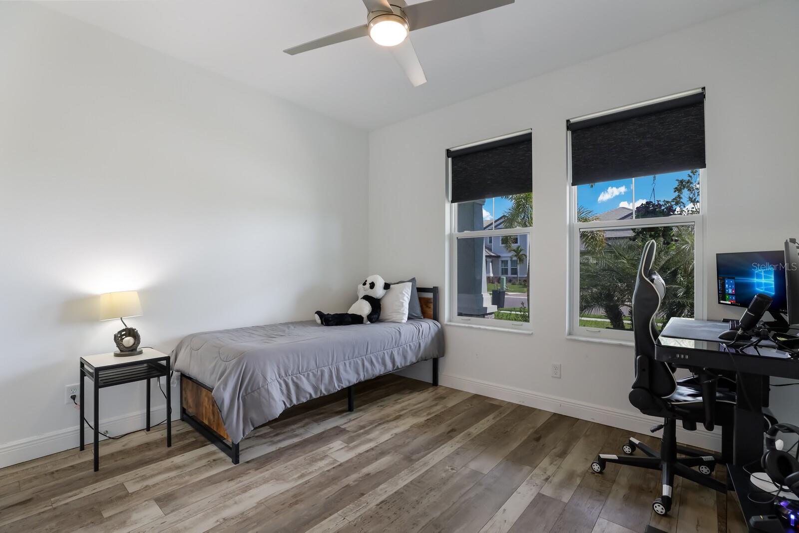 11516 APPLE TREE CIR