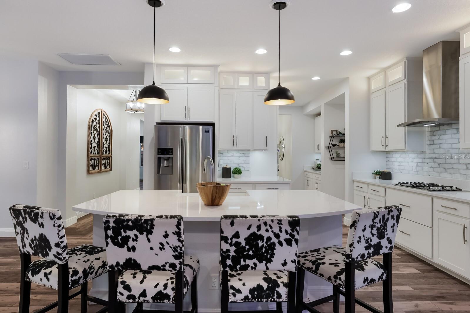 11516 APPLE TREE CIR