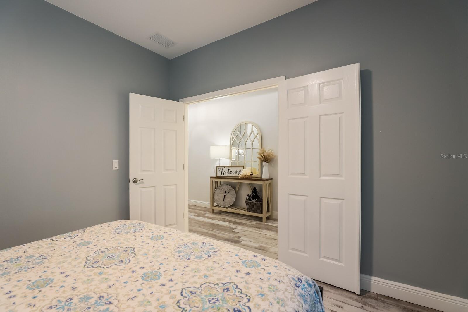 11516 APPLE TREE CIR