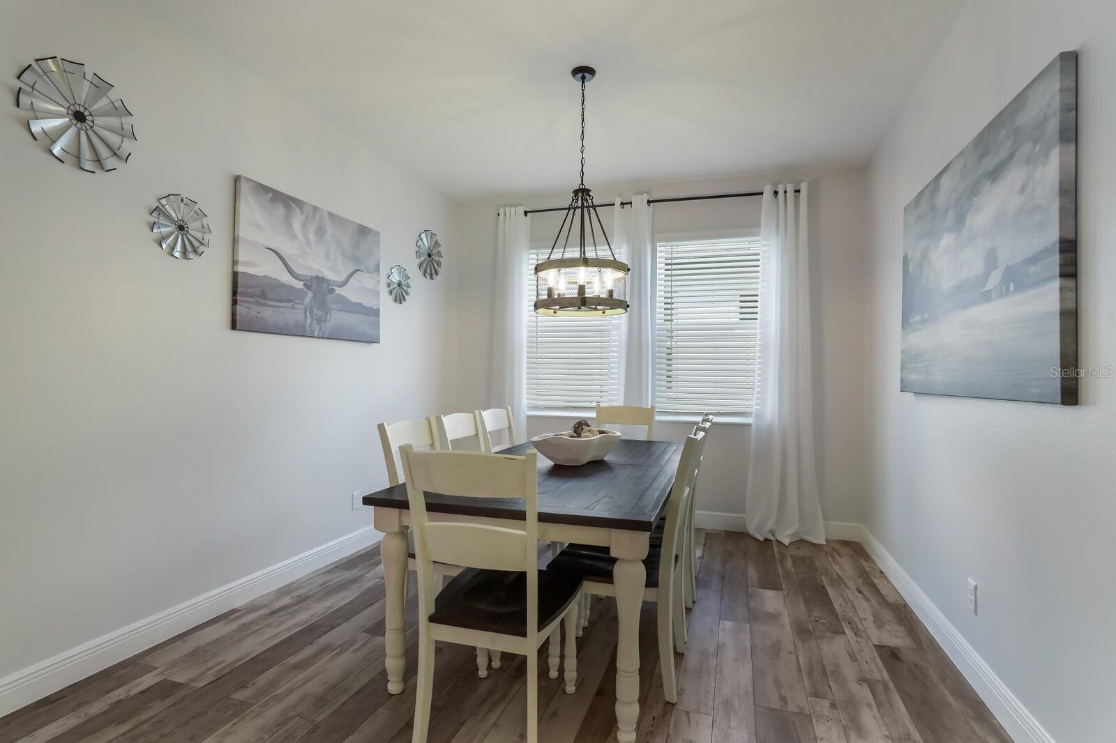 11516 APPLE TREE CIR