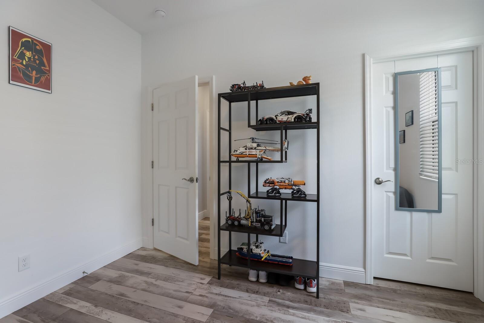 11516 APPLE TREE CIR