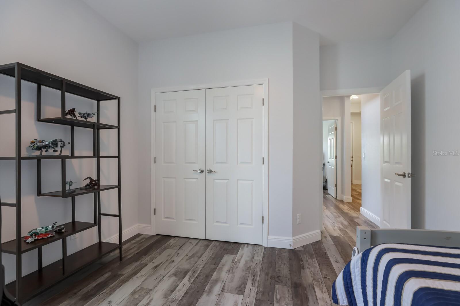 11516 APPLE TREE CIR