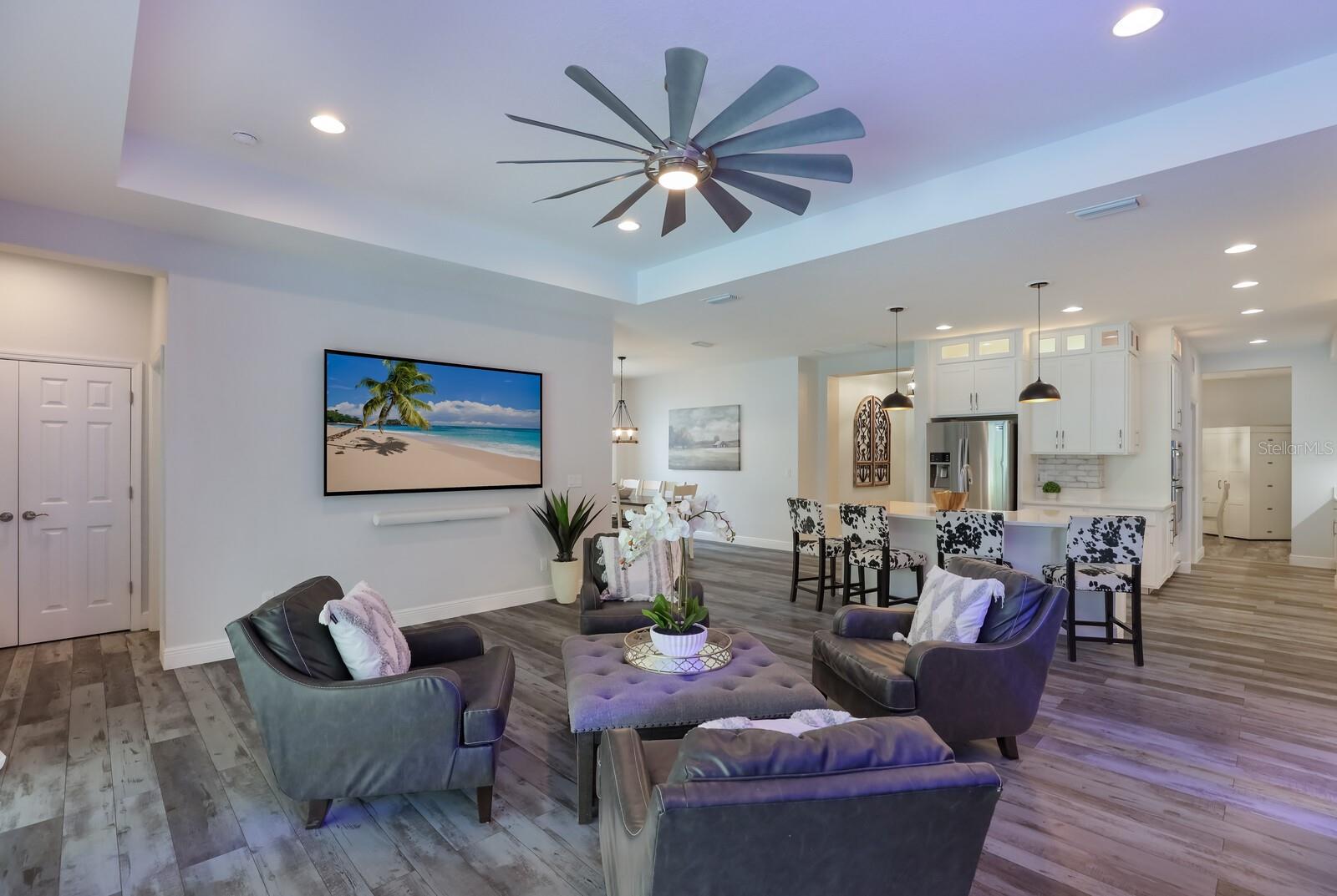 11516 APPLE TREE CIR