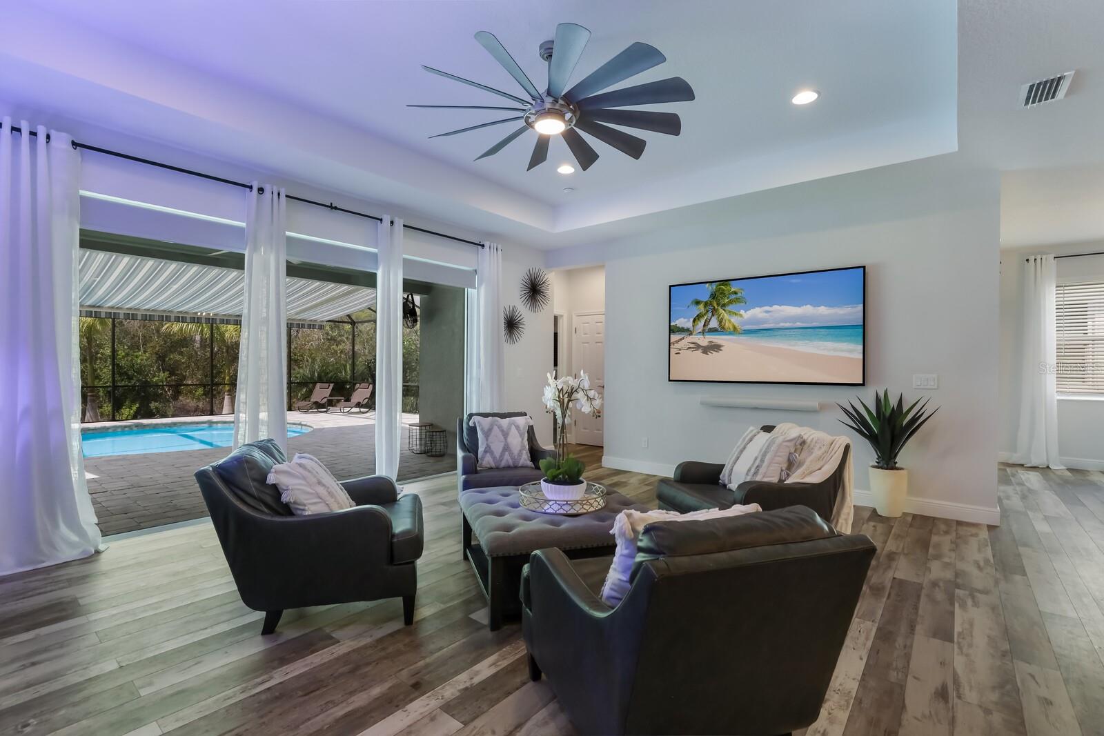 11516 APPLE TREE CIR