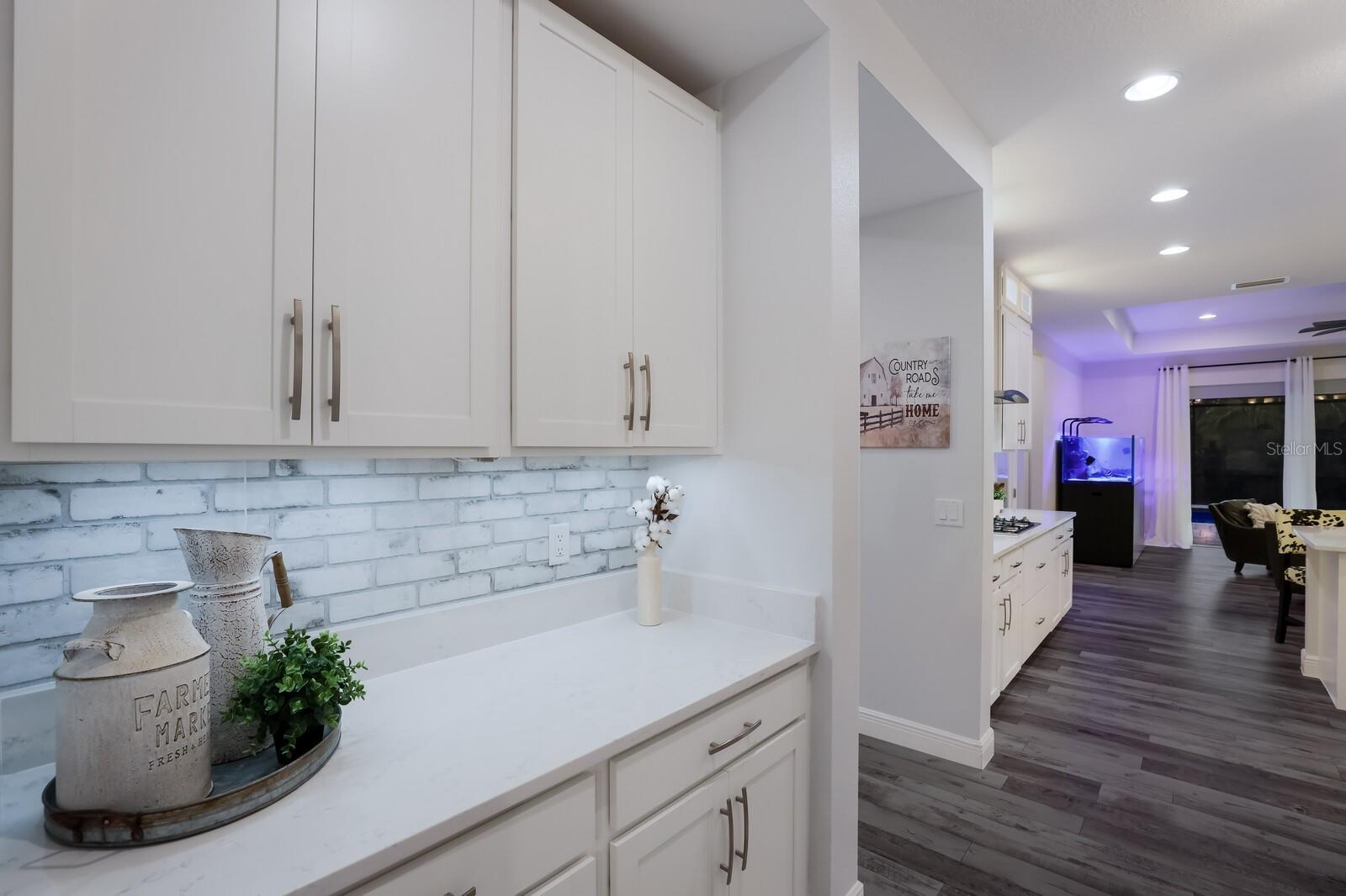 11516 APPLE TREE CIR