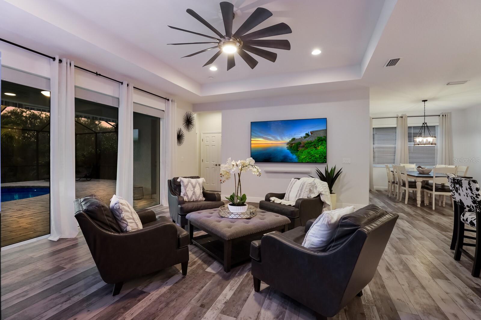 11516 APPLE TREE CIR