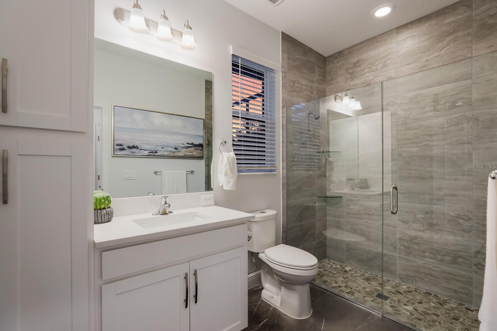 11516 APPLE TREE CIR