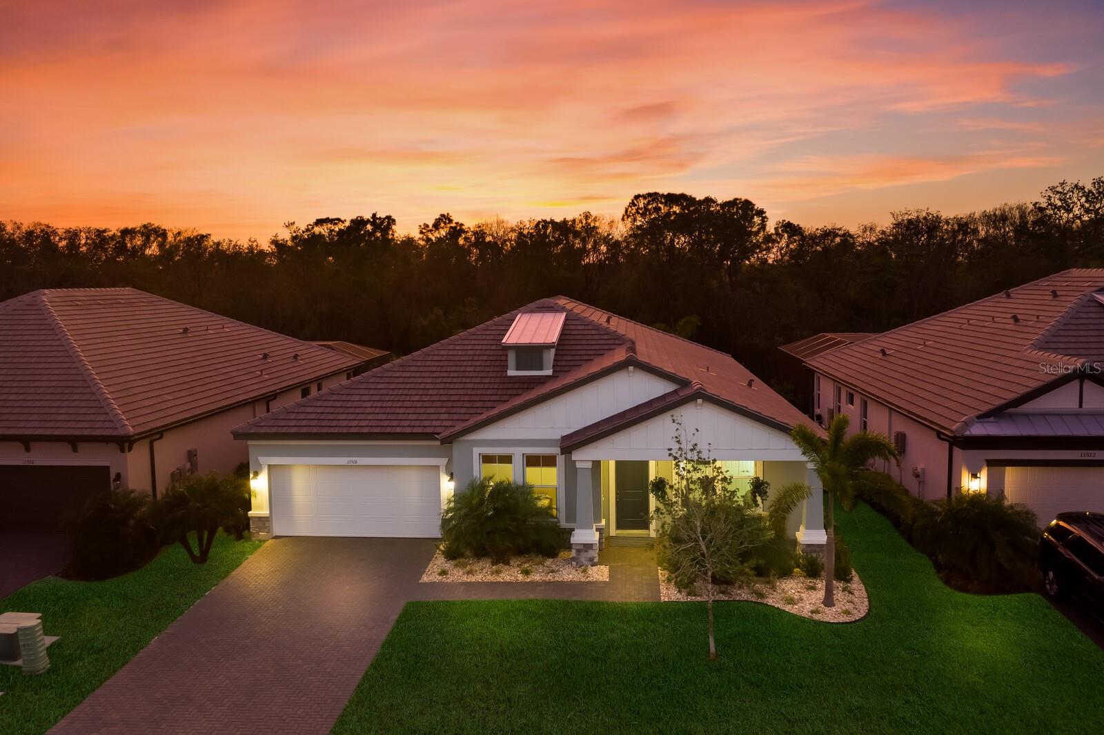 11516 APPLE TREE CIR