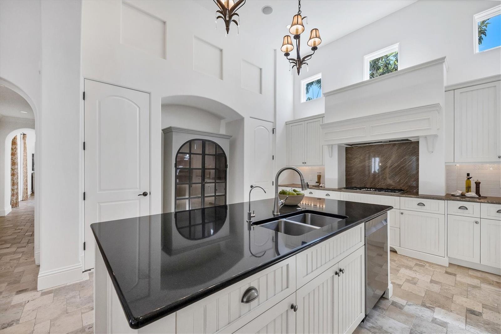 7979 MATERA CT