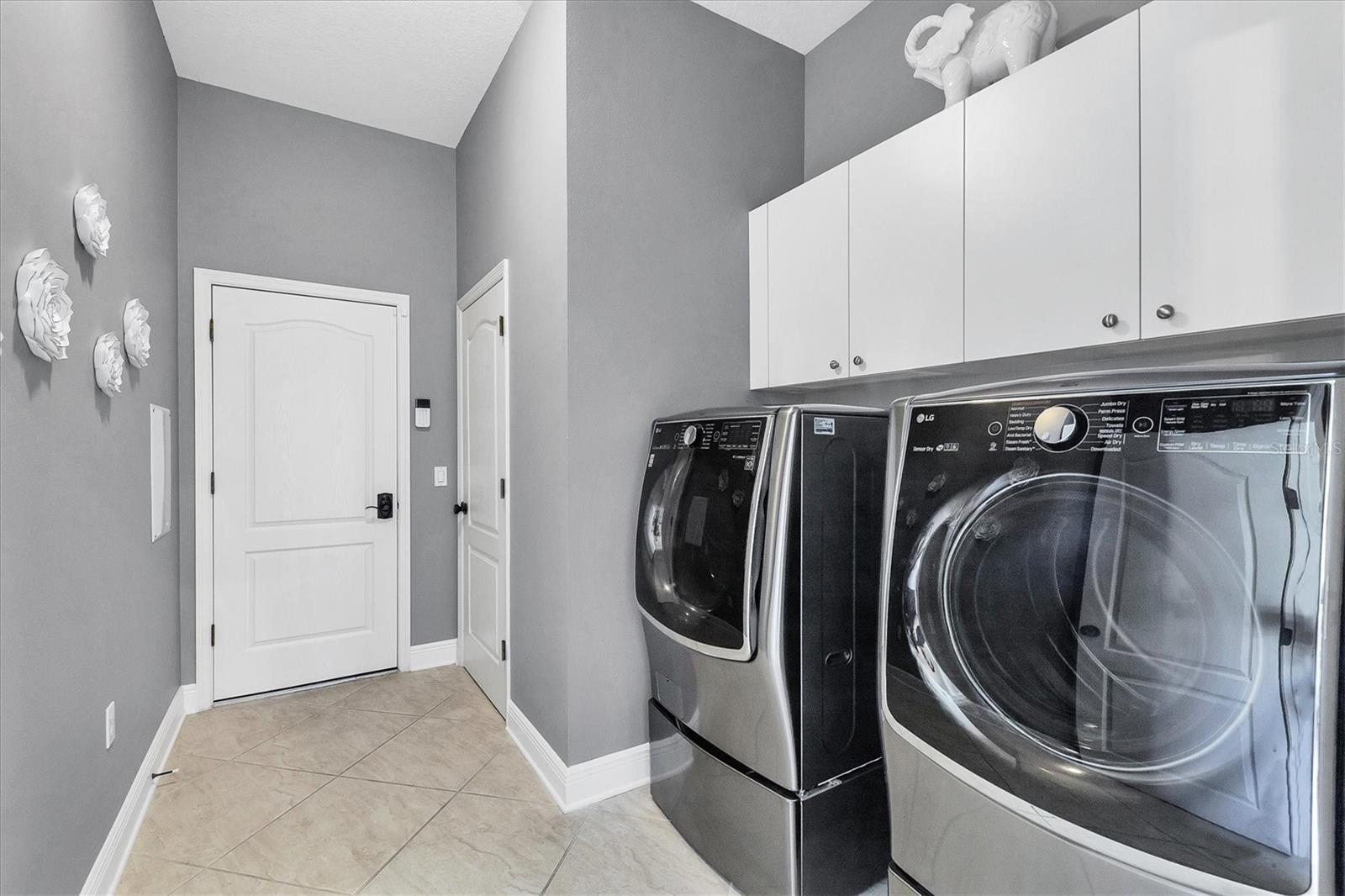 4749 CLAREMONT PARK DR