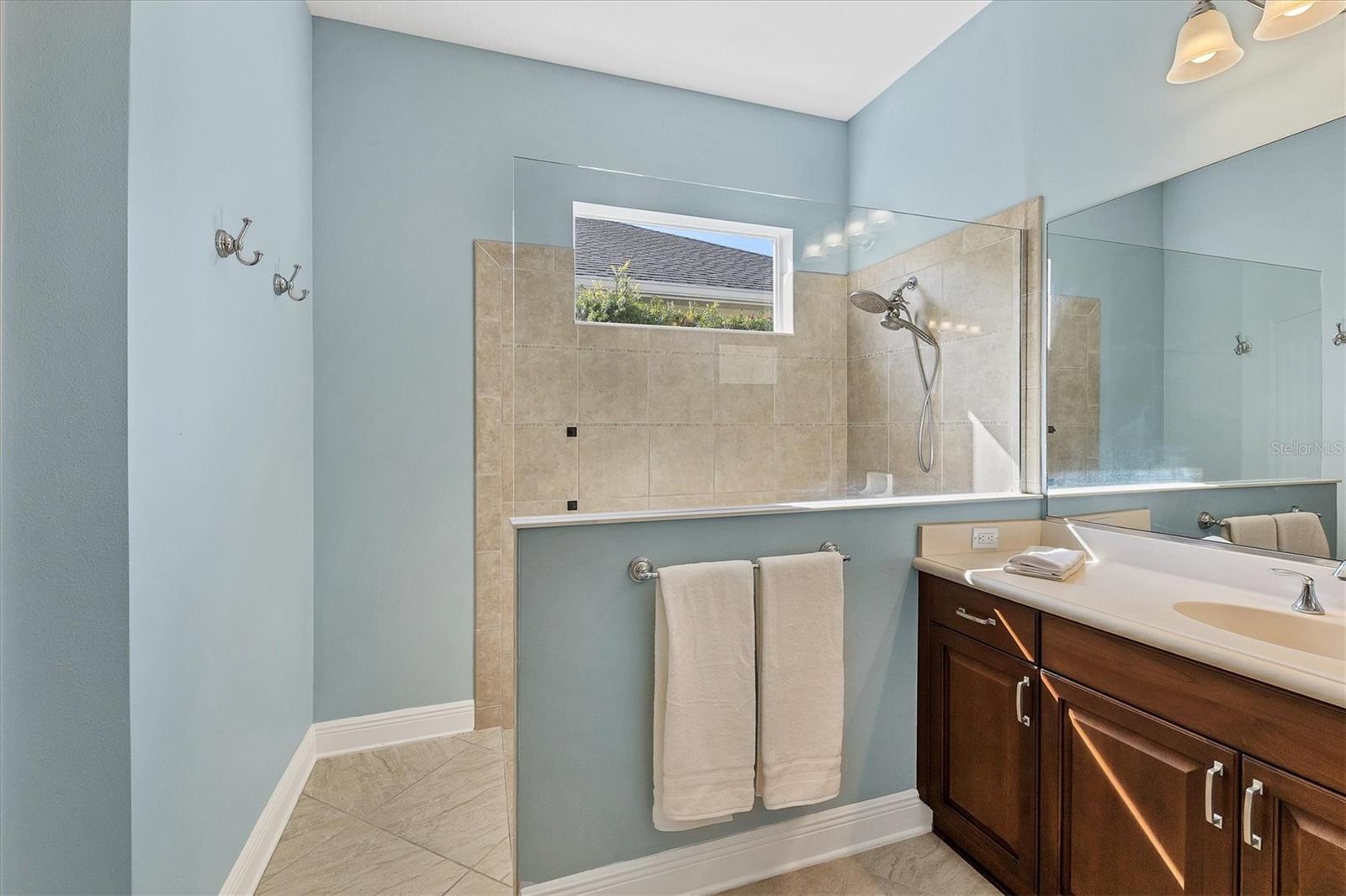 4749 CLAREMONT PARK DR