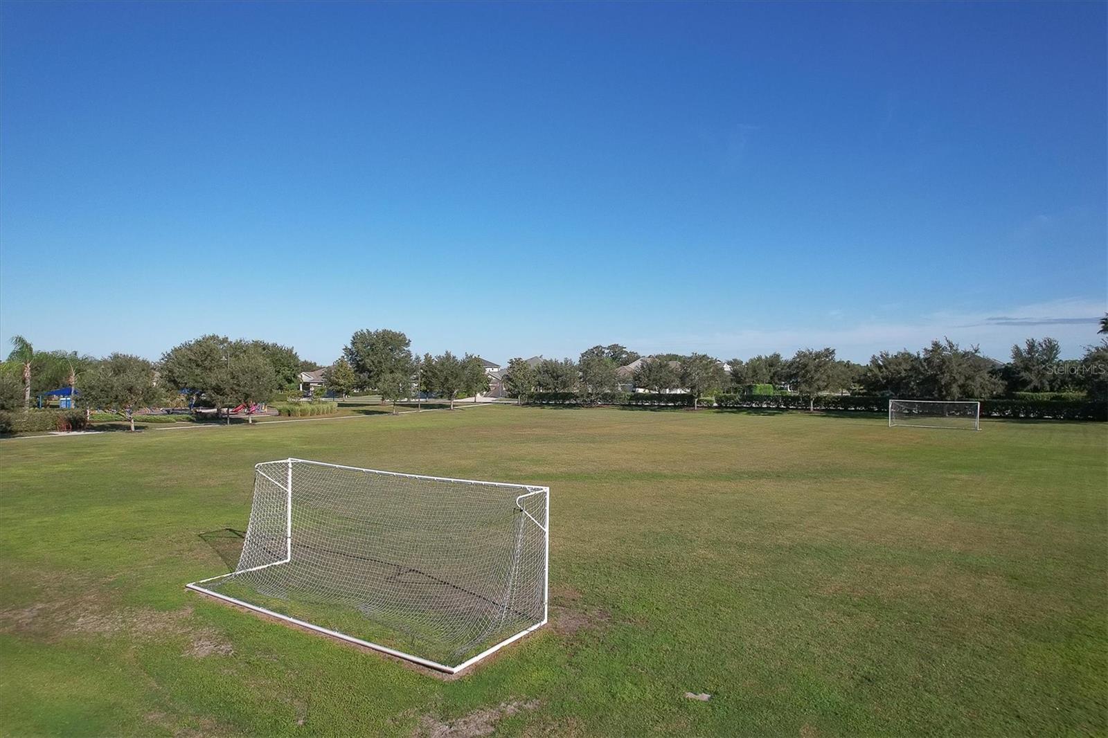 4749 CLAREMONT PARK DR