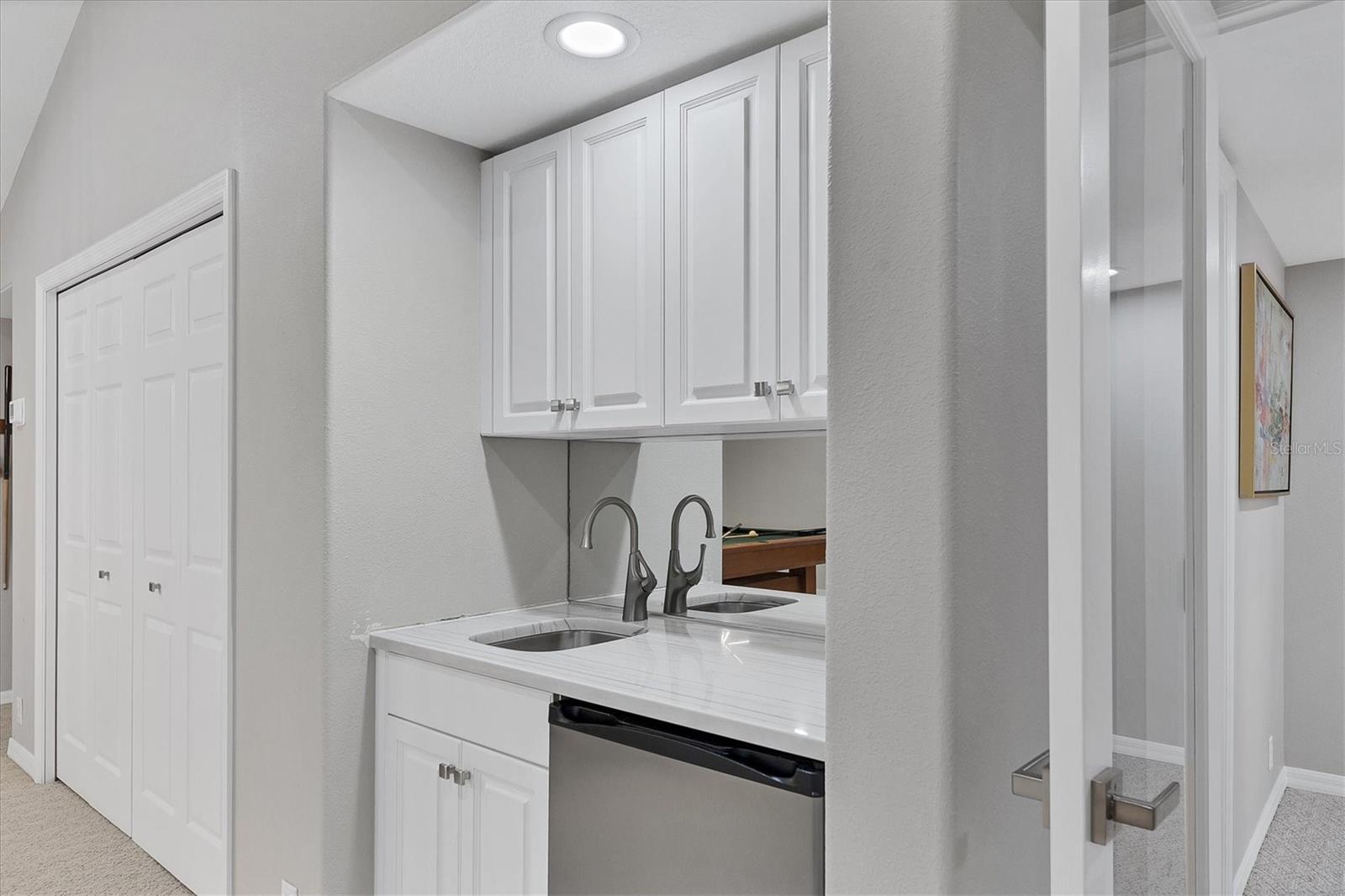 6553 WATERS EDGE WAY