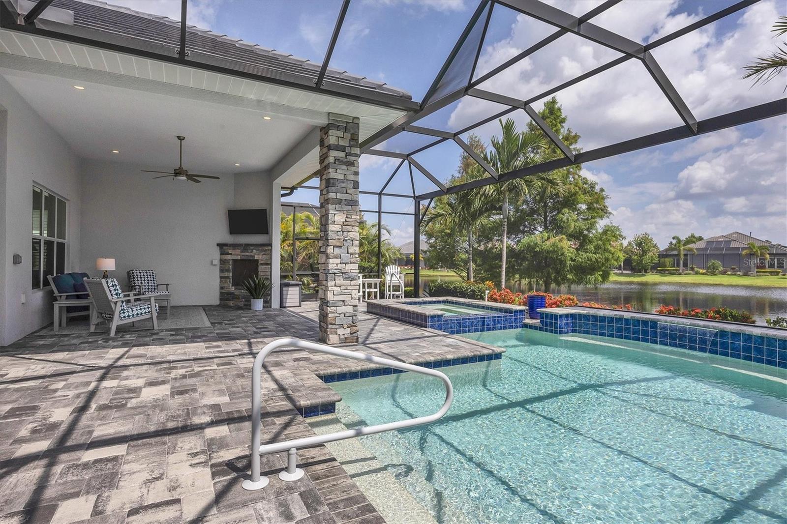 16639 COLLINGTREE XING