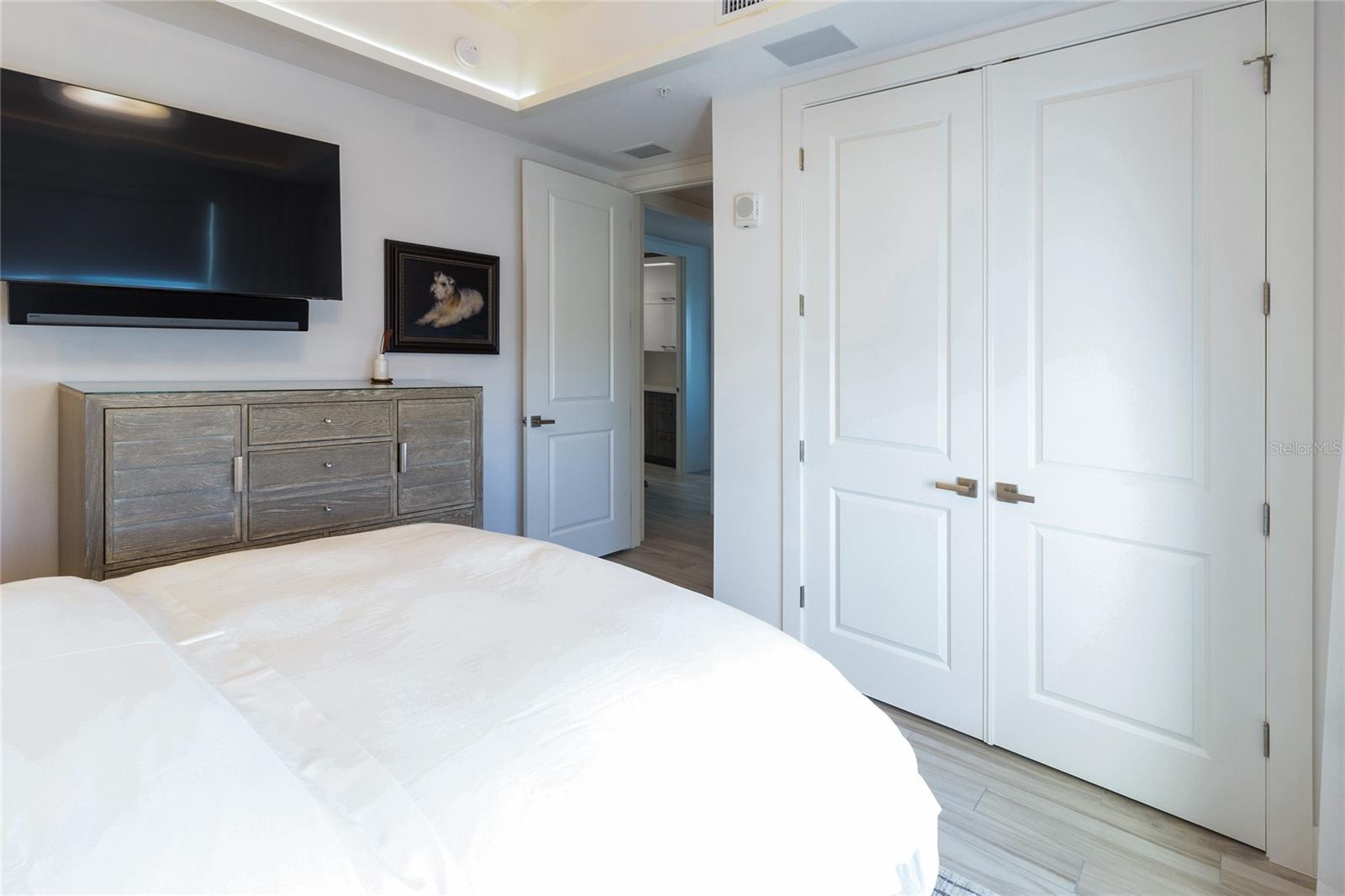 10520 BOARDWALK LOOP #705