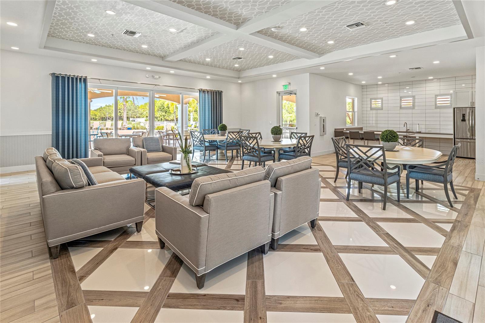 10520 BOARDWALK LOOP #705