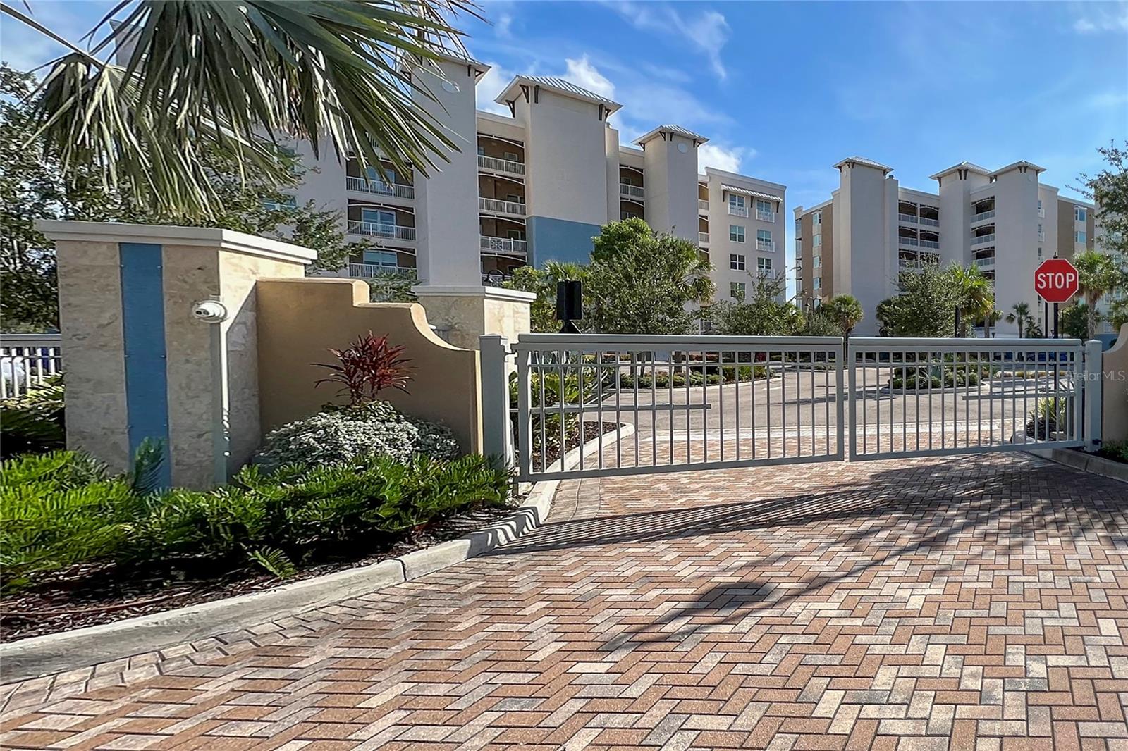 10520 BOARDWALK LOOP #705