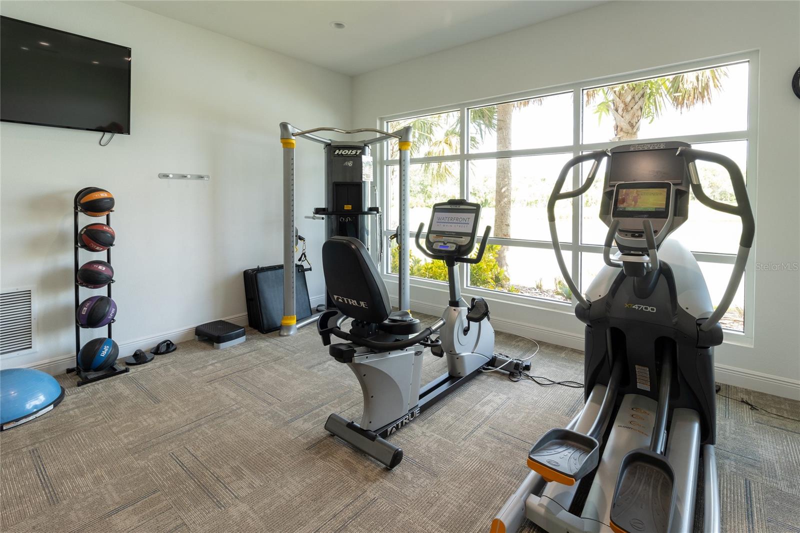 10520 BOARDWALK LOOP #705